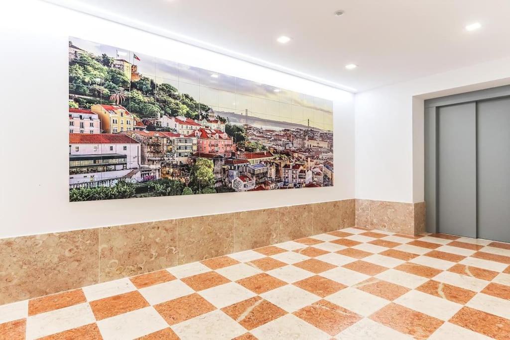 Outstanding Santos Spacious 2 Bedroom W Ac Apartment Lissabon